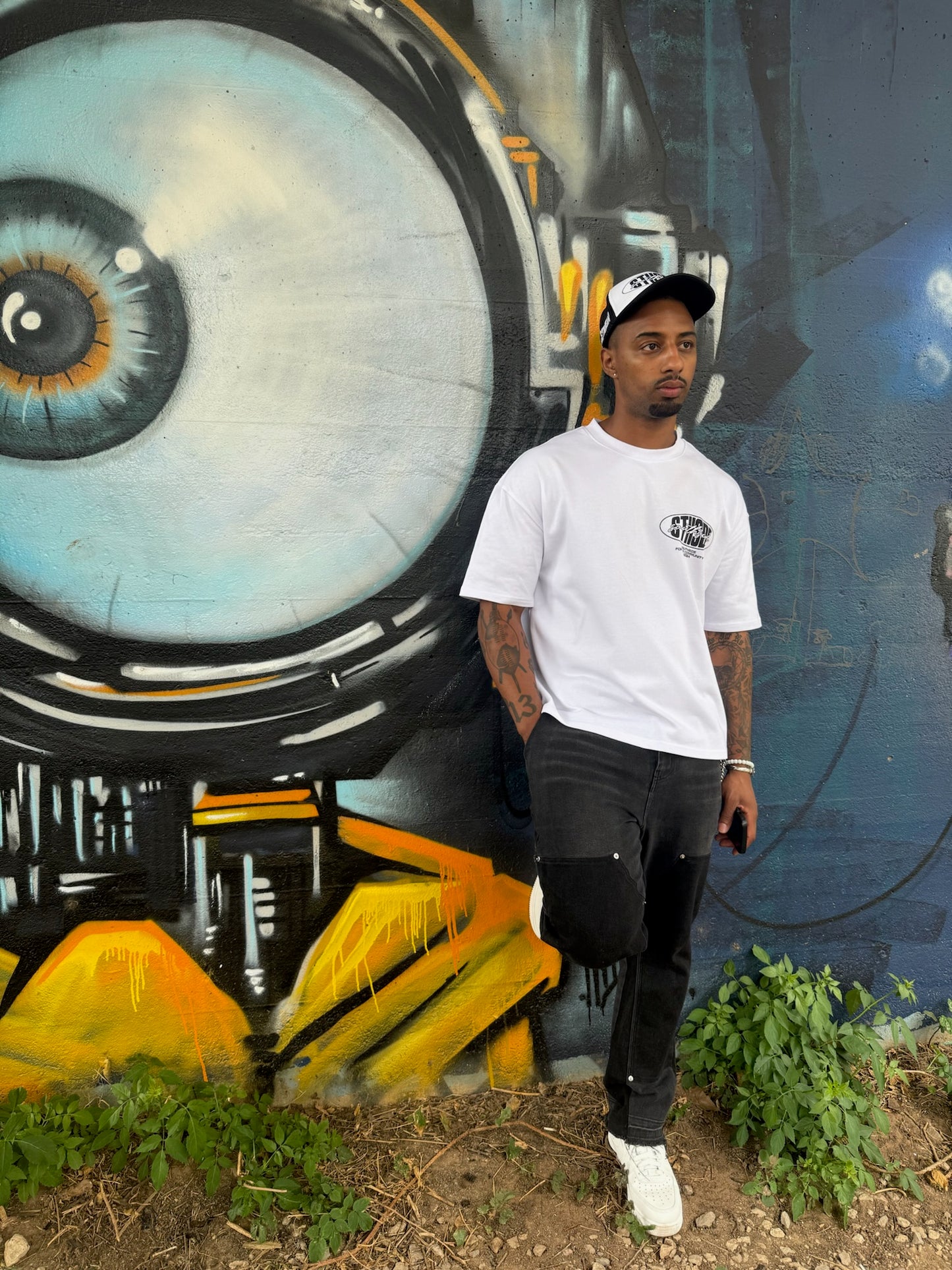 STHSDE BIG LOGO TEE WHITE